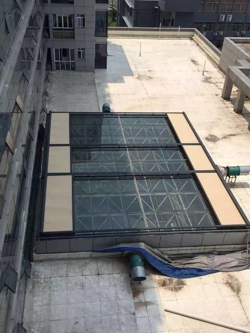 采光瓦 现代建筑的明亮选择——以湖里采光瓦与彩瑞建材为例